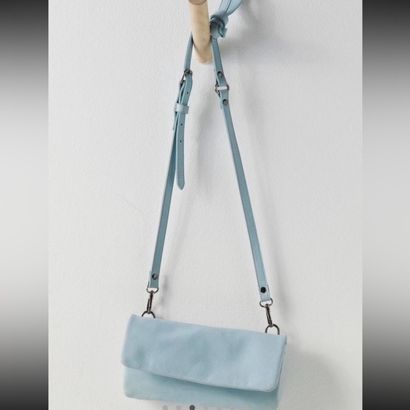 NEW Free People Traveler Wallet Leather Shoulder Crossbody Clutch Swan Lake Blue - Picture 3 of 15